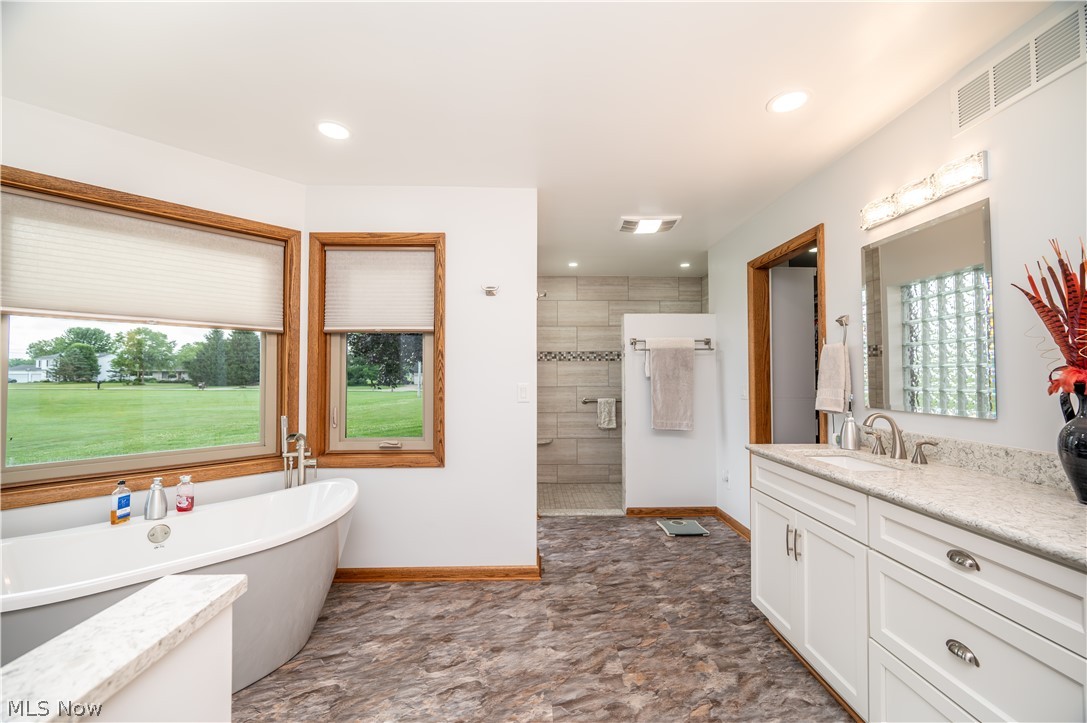 405 Airport Drive NW Warren OH 44481