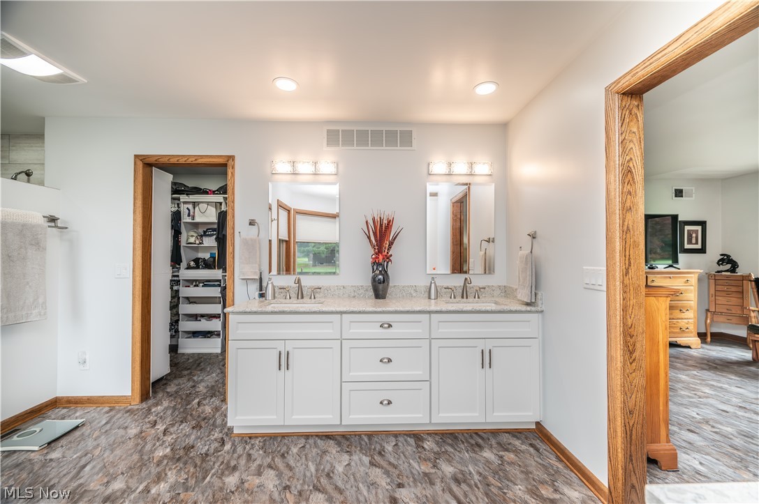 405 Airport Drive NW Warren OH 44481
