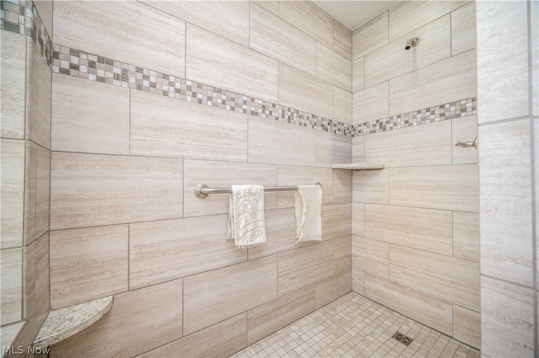 405 Airport Drive NW Warren OH 44481