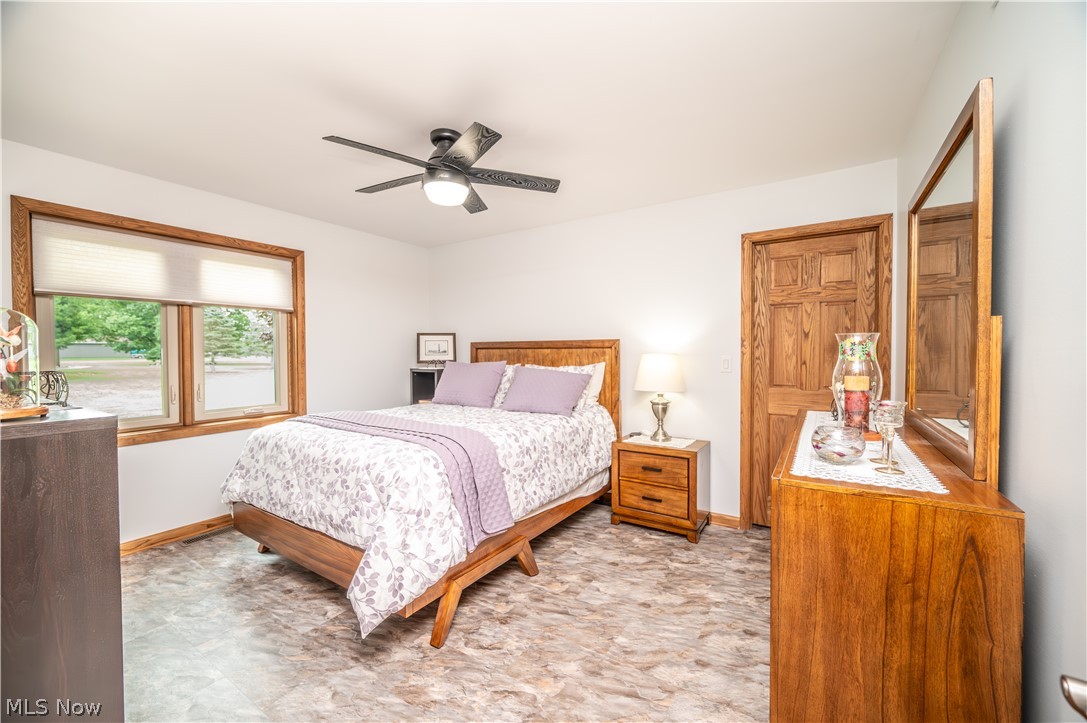 405 Airport Drive NW Warren OH 44481