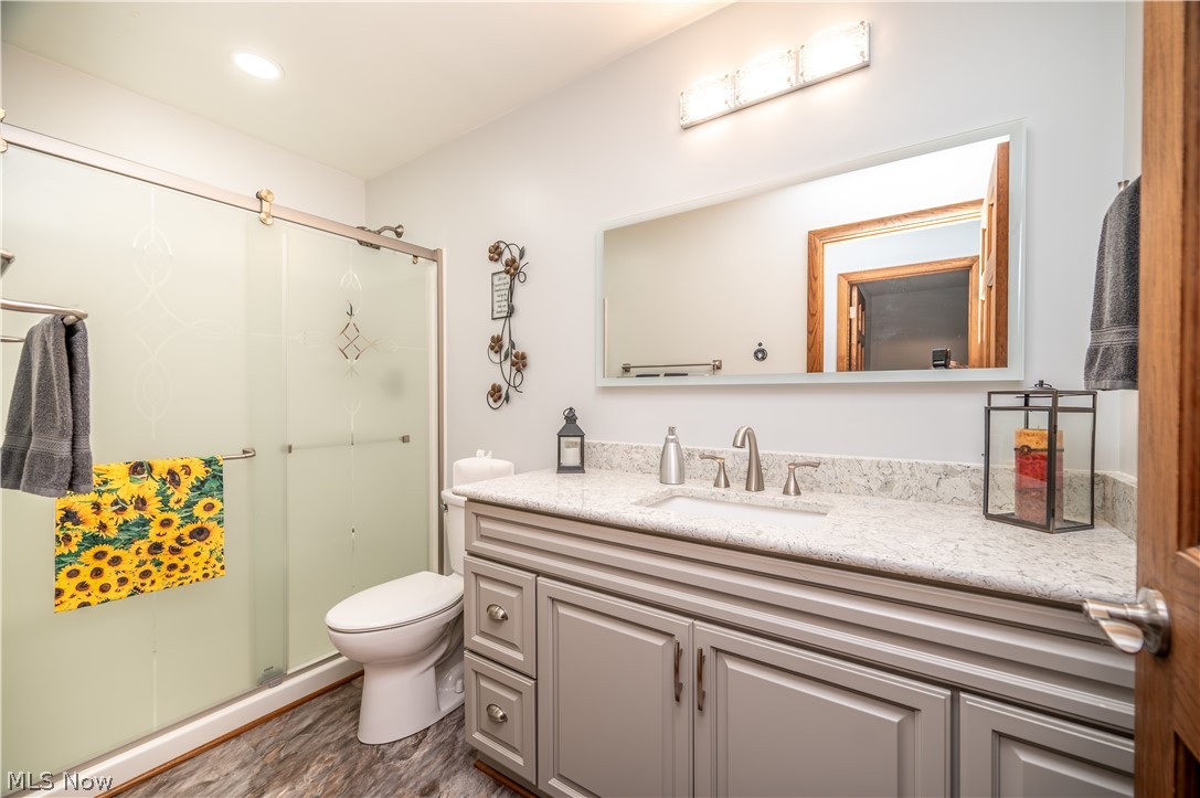 405 Airport Drive NW Warren OH 44481