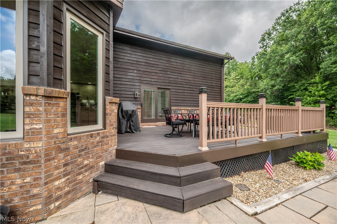 405 Airport Drive NW Warren OH 44481