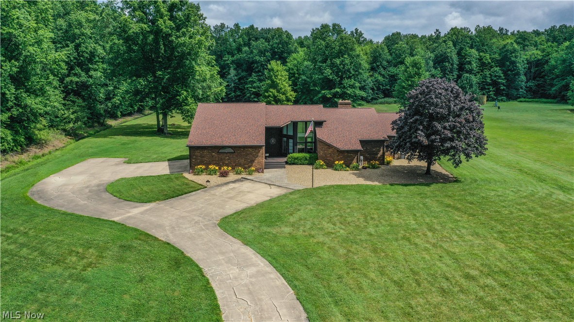 405 Airport Drive NW Warren OH 44481