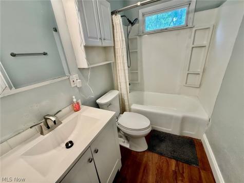 2319 Hillside Street Cuyahoga Falls OH 44221