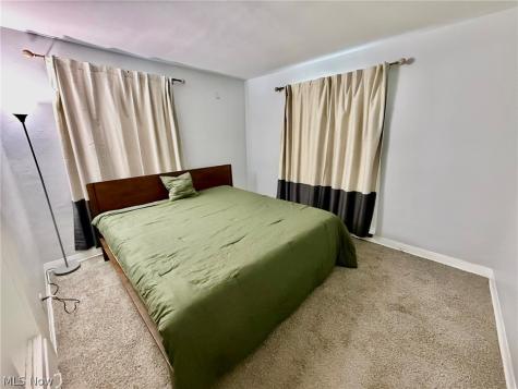 2319 Hillside Street Cuyahoga Falls OH 44221