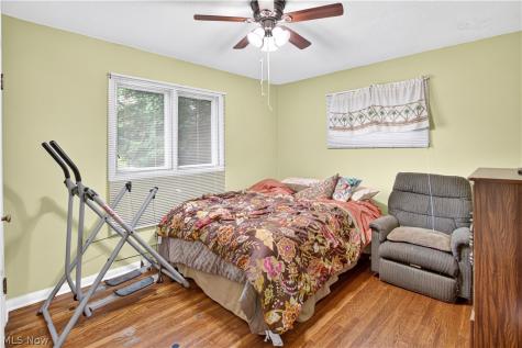 5984 Pearl Road Parma Heights OH 44130