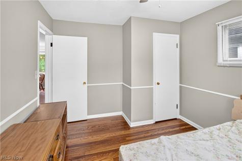 5984 Pearl Road Parma Heights OH 44130