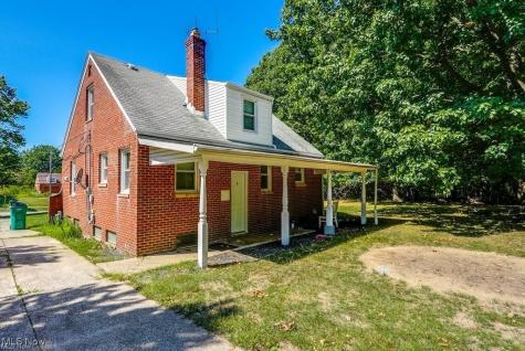 145 Richmond Road Richmond Heights OH 44143
