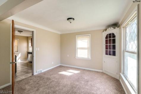 145 Richmond Road Richmond Heights OH 44143