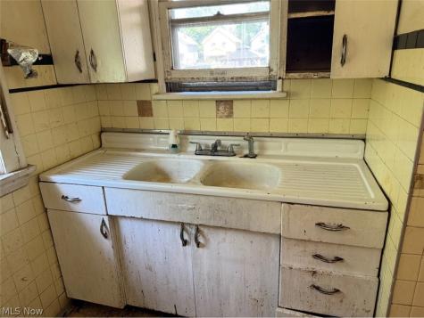 10205 Sandusky Avenue Cleveland OH 44105