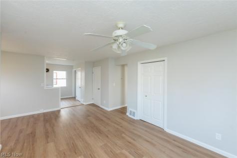609 Princeton Avenue Elyria OH 44035