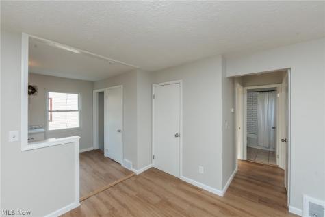 609 Princeton Avenue Elyria OH 44035