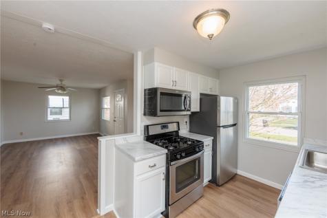 609 Princeton Avenue Elyria OH 44035