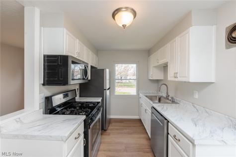 609 Princeton Avenue Elyria OH 44035
