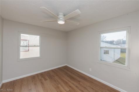 609 Princeton Avenue Elyria OH 44035