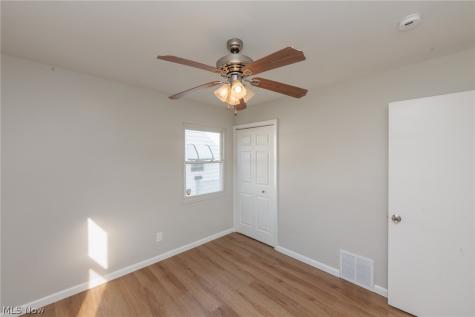 609 Princeton Avenue Elyria OH 44035