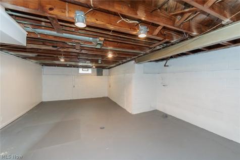 609 Princeton Avenue Elyria OH 44035