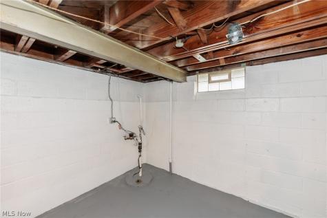 609 Princeton Avenue Elyria OH 44035