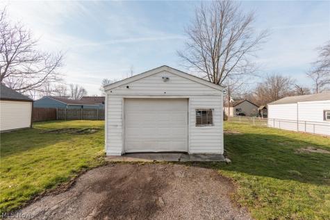609 Princeton Avenue Elyria OH 44035
