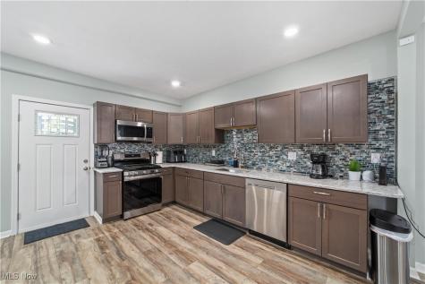 3251 Marvin Avenue Cleveland OH 44109
