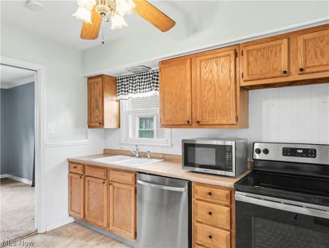 1436 Curtis Avenue Cuyahoga Falls OH 44221