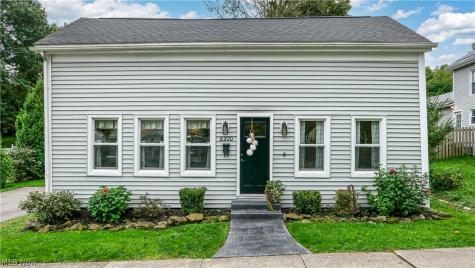 8220 Center Street Garrettsville OH 44231