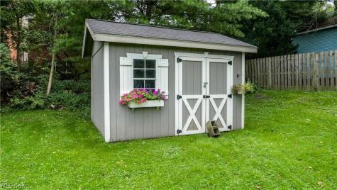 8220 Center Street Garrettsville OH 44231