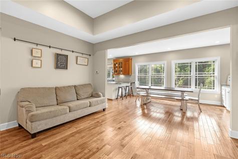 2976 Greenleaf Road Akron OH 44312