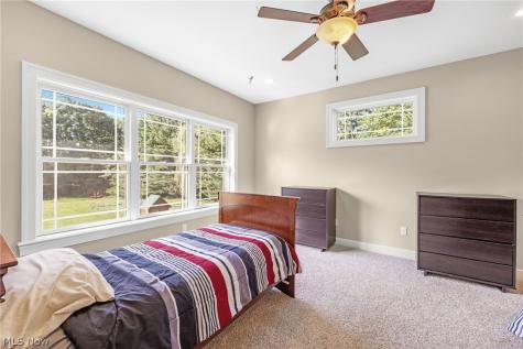 2976 Greenleaf Road Akron OH 44312