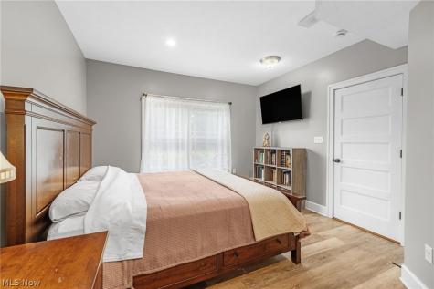 2976 Greenleaf Road Akron OH 44312