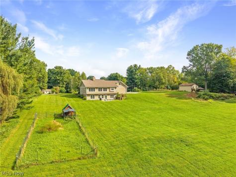 2976 Greenleaf Road Akron OH 44312