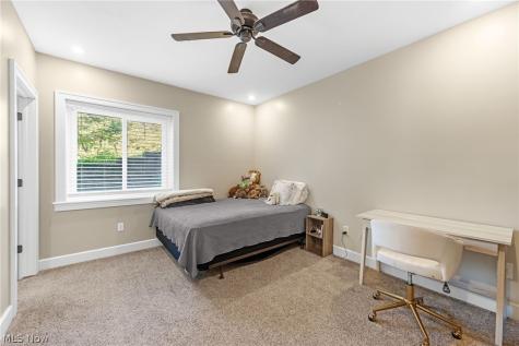 2976 Greenleaf Road Akron OH 44312