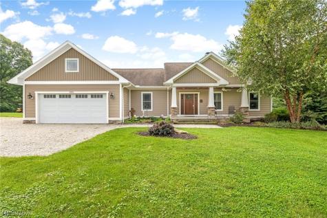 2976 Greenleaf Road Akron OH 44312