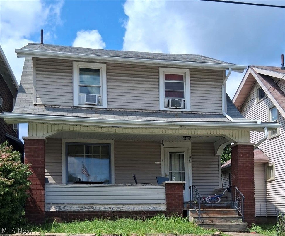 821 Smith Avenue NW Canton OH 44708