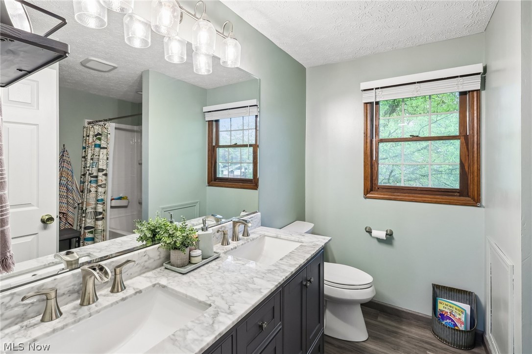 4503 Northview Avenue NW Canton OH 44709