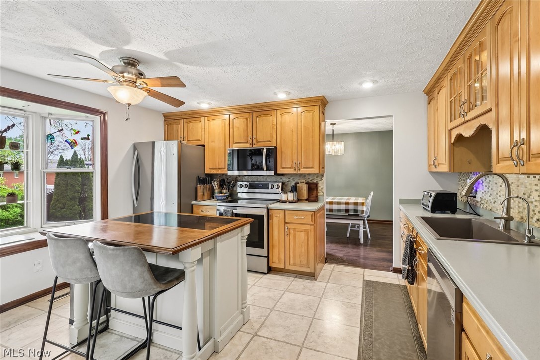 4503 Northview Avenue NW Canton OH 44709