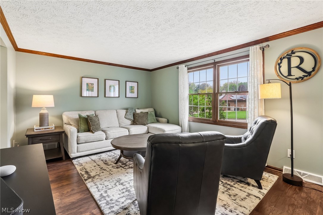 4503 Northview Avenue NW Canton OH 44709
