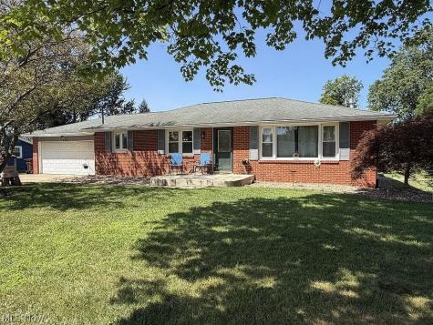 893 Dresden Drive Mansfield OH 44905