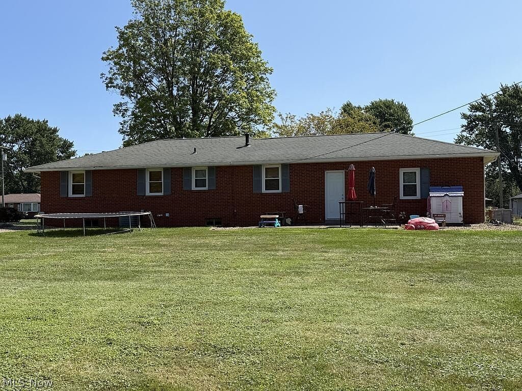 893 Dresden Drive Mansfield OH 44905