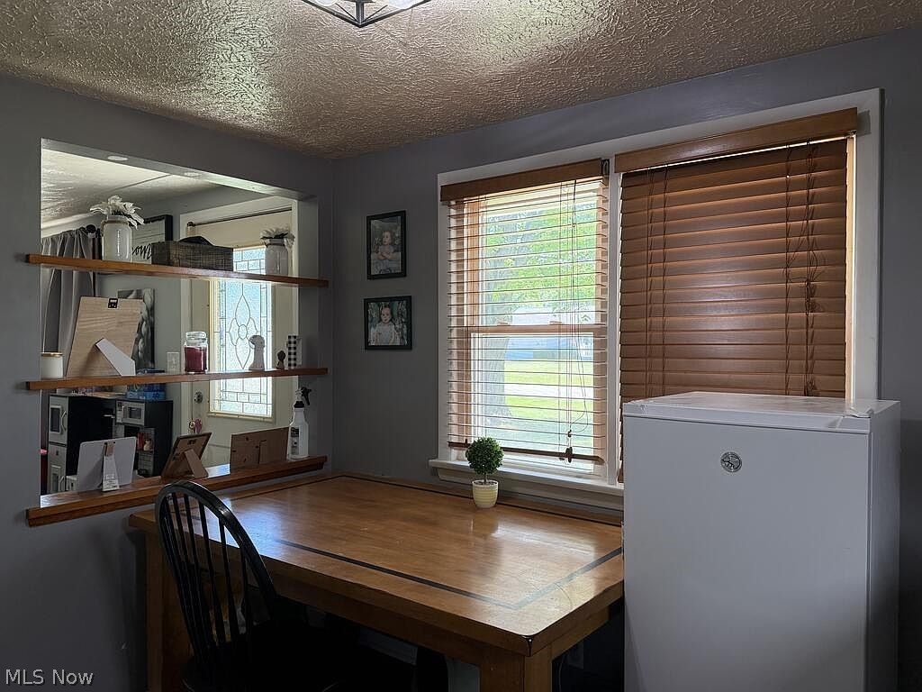 893 Dresden Drive Mansfield OH 44905