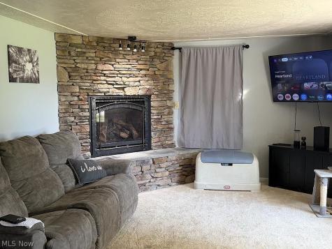 893 Dresden Drive Mansfield OH 44905