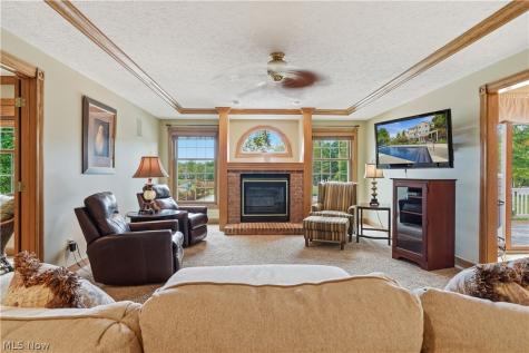1515 Walnut Creek Trail Mansfield OH 44906