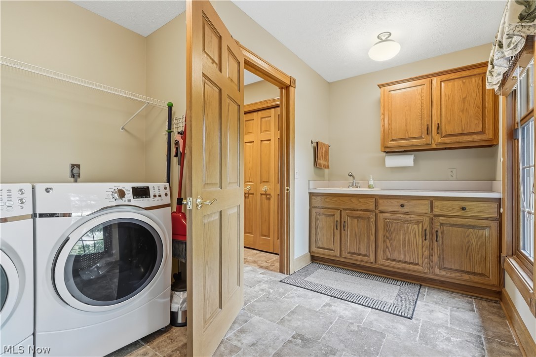 1515 Walnut Creek Trail Mansfield OH 44906
