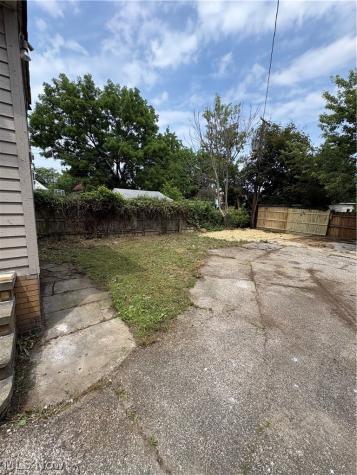 4402 Riverside Avenue Cleveland OH 44102