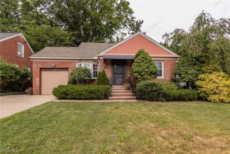 4549 Golfway Road South Euclid OH 44121
