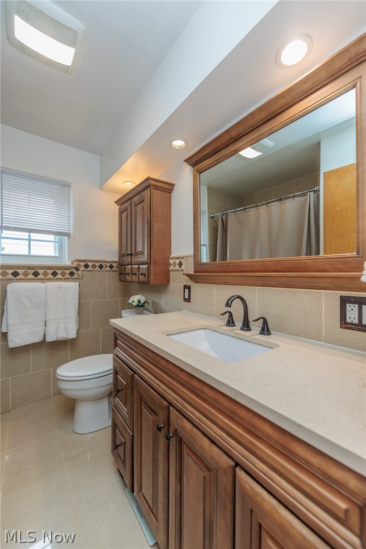 4549 Golfway Road South Euclid OH 44121