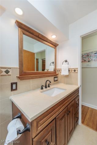 4549 Golfway Road South Euclid OH 44121