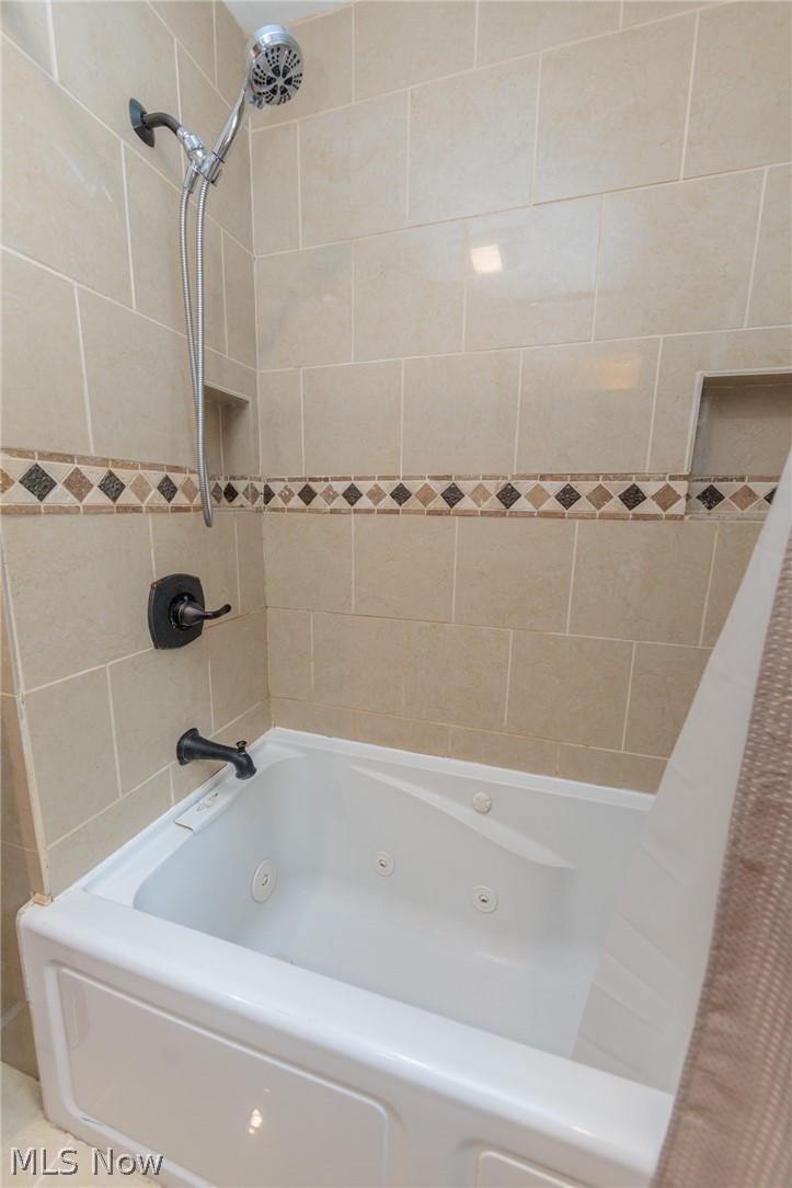 4549 Golfway Road South Euclid OH 44121