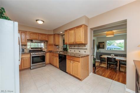 4549 Golfway Road South Euclid OH 44121