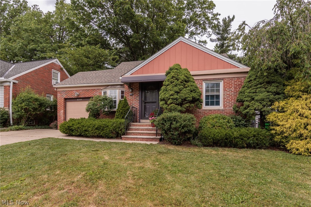 4549 Golfway Road South Euclid OH 44121